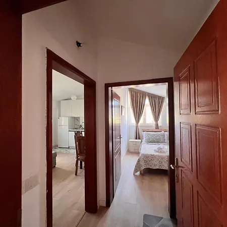 Sunny Apartment
